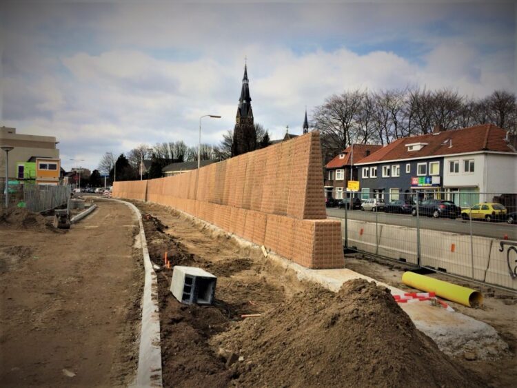 Greenwall construct